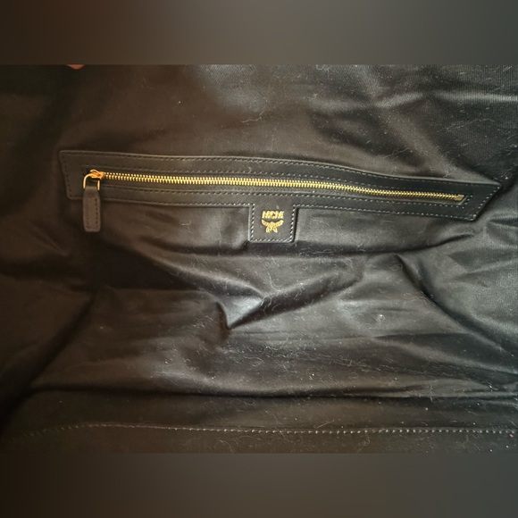 AUTHENTIC MCM PINK DUFFLE BAG - Picture 11 of 16